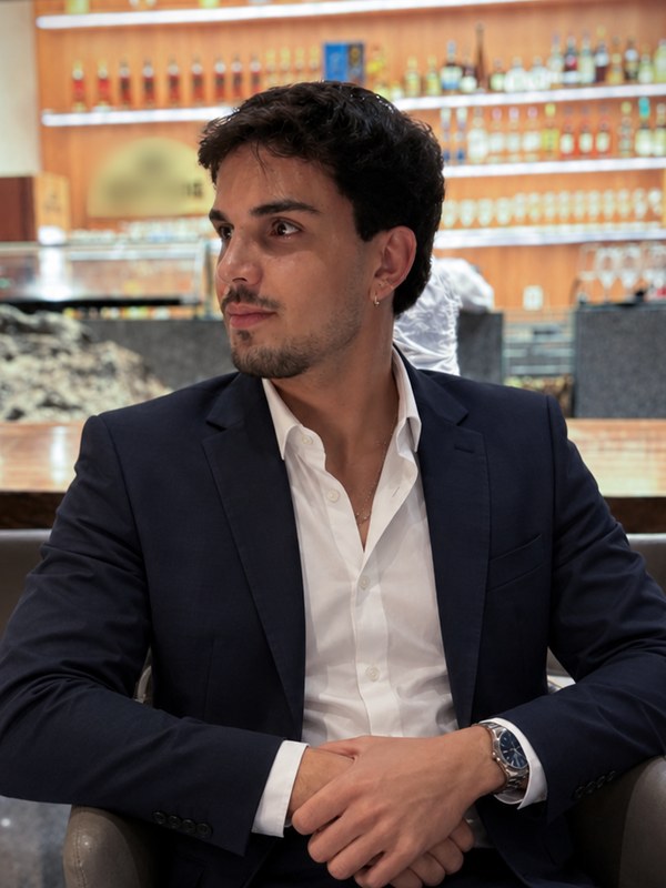 Vinícius Sena, criador do Sena Gestor IA